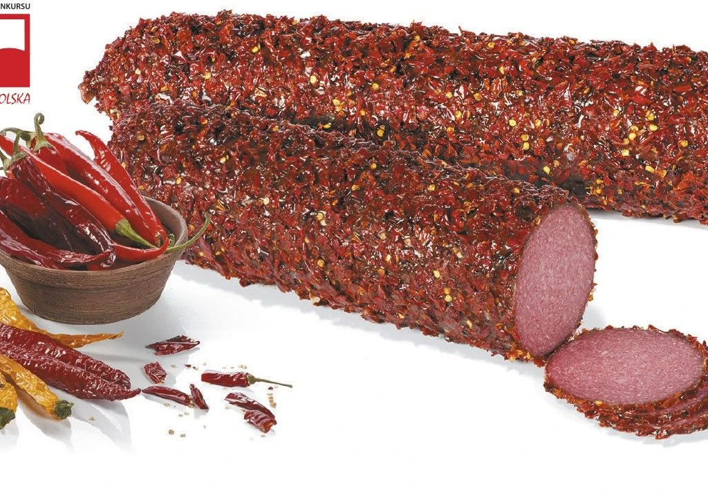 Salami z czerwoną papryką